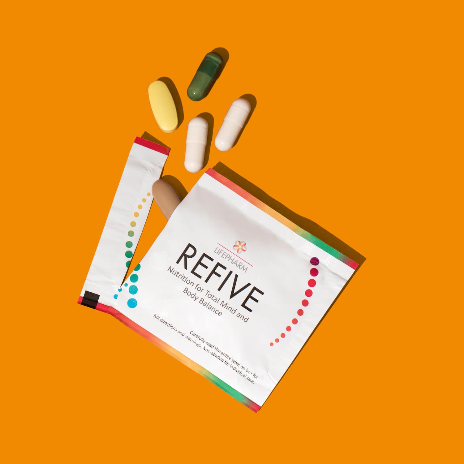 REFIVE daily supplement sachet and box combining omega fatty acids, probiotics, vitamin C & stem cell nutrition for total body health